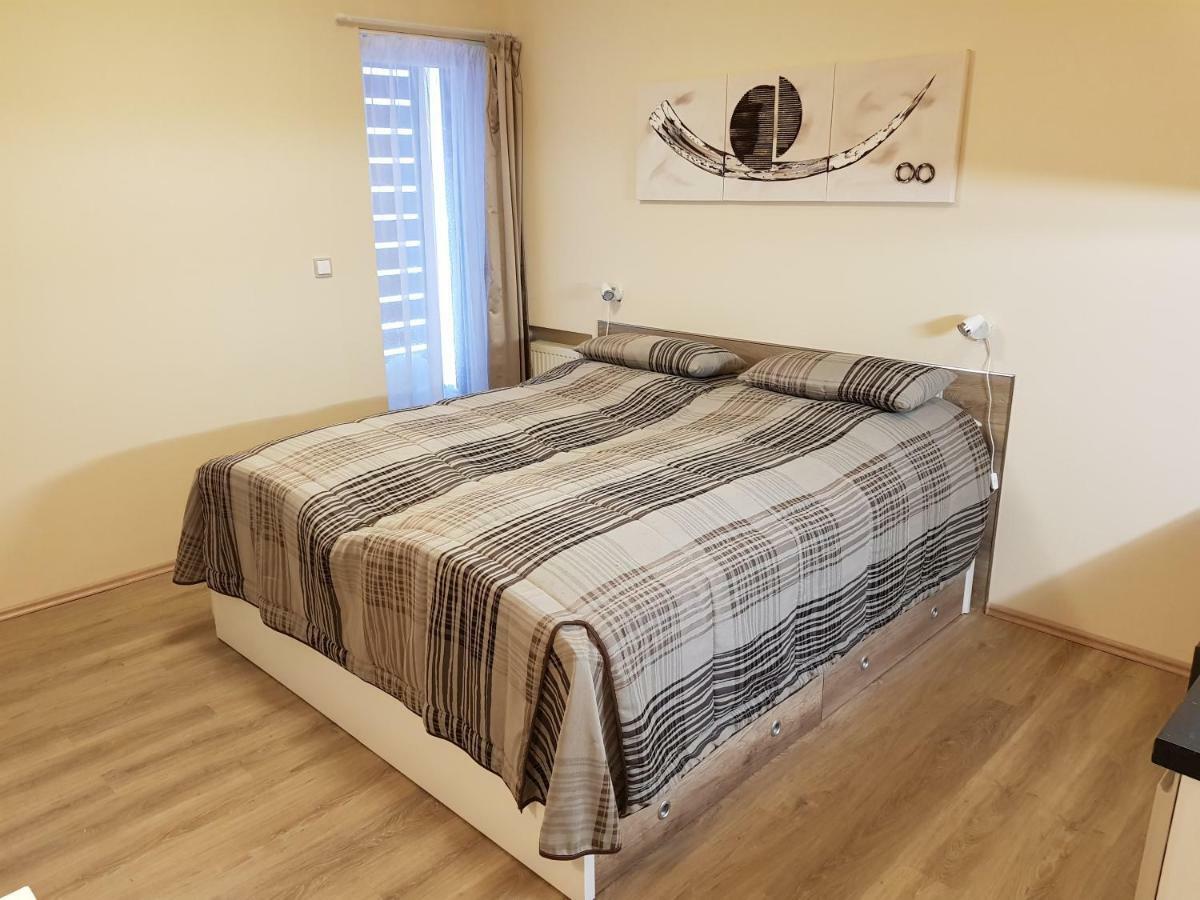 Loucna Pod Klinovcem 120/3 Daire Dış mekan fotoğraf